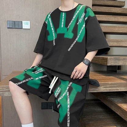 Ensembles décontractés deux pièces pour hommes 2024 T-shirt à manches courtes et shorts de mode coréenne Survêtements Sports Streetwear Ensembles de vêtements pour hommes 