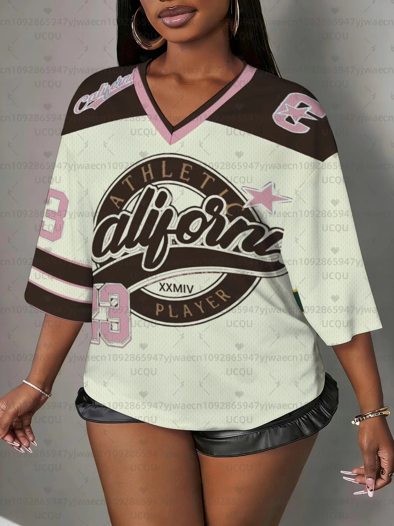 Camiseta Deportiva de Manga Corta con Cuello en V y Estampado
