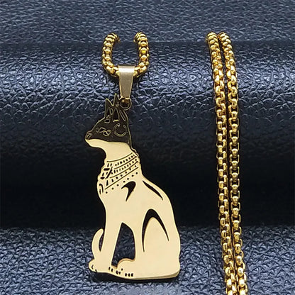 Collar con símbolo elegante de acero inoxidable