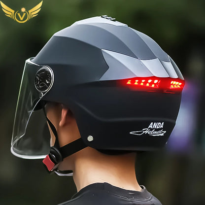 Casques de moto avec lumières LED, casque de cyclomoteur électrique pour hommes et femmes avec double visière, éclairage de vélo rechargeable, vélo