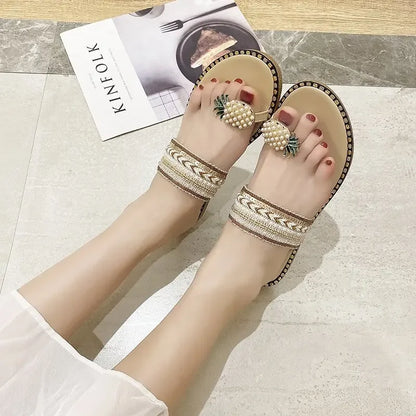 Pantoufles d'été pour femmes européennes et américaines, tongs à la mode en forme de fleur d'ananas
