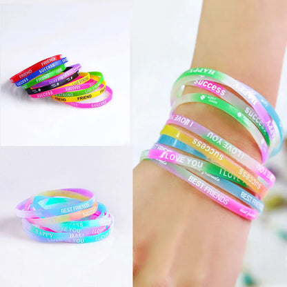 Bracelets en silicone lumineux multicolores de sport à la mode pour hommes et femmes, bracelets en caoutchouc de style mixte, bijoux cadeau