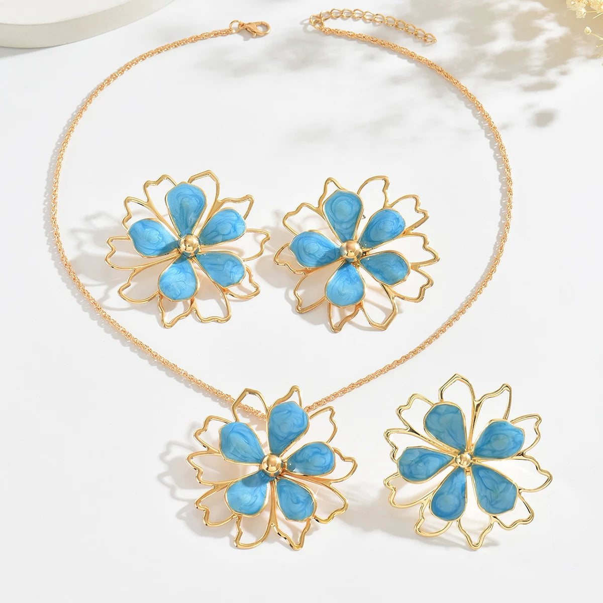 Pendientes de flores esmaltados huecos coloridos a la moda