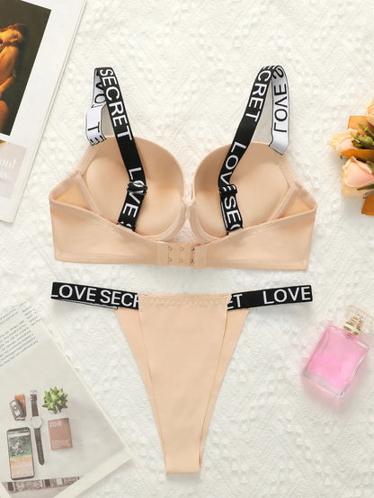 Conjunto de ropa interior de dos piezas con tirantes para el hombro y letras brillantes estilo promoción de reunión sexy más vendido B2050