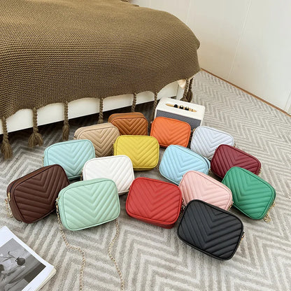 New Korean Versatile Bag Fashion Casual Chain Shoulder Bag Thread Embroidery V Camera Crossbody Bags for Women