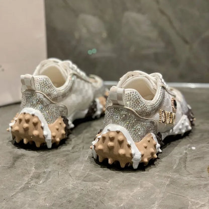 lujosas zapatillas de diamantes de imitación para mujer, zapatos de diseñador vulcanizados de malla, nuevos zapatos casuales de suela gruesa