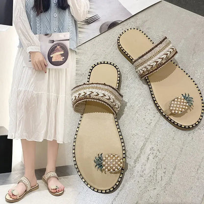 Pantoufles d'été pour femmes européennes et américaines, tongs à la mode en forme de fleur d'ananas