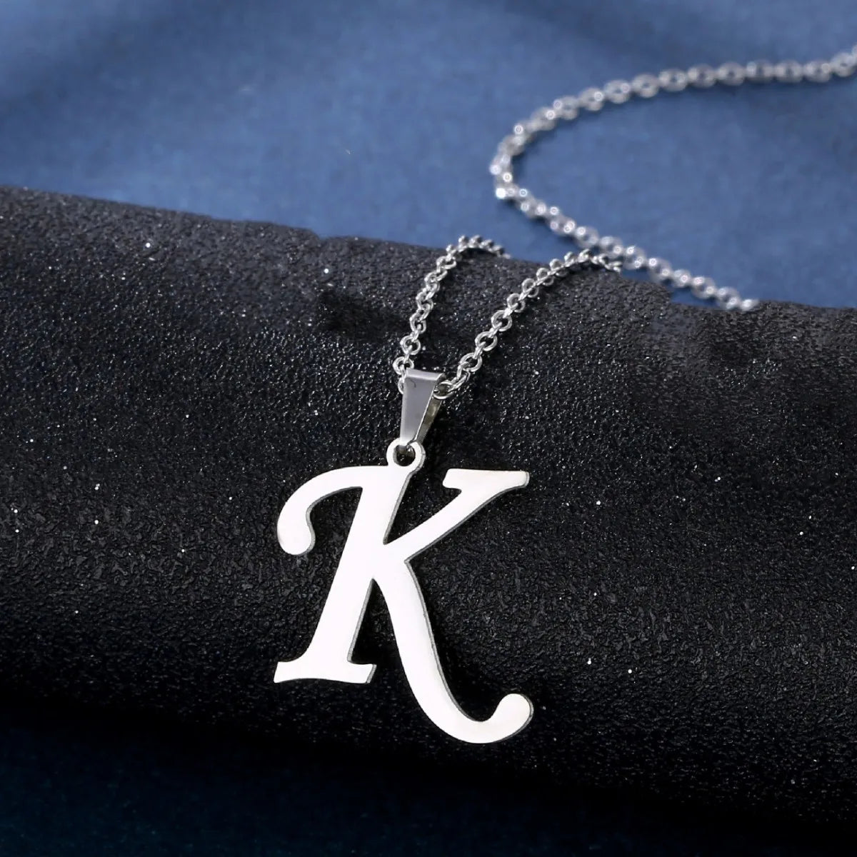 Fashion A-Z Letter Necklace for Women Men High Quality Stainless Steel Alphabet Necklace