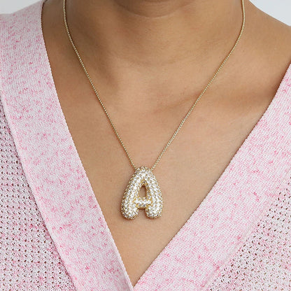 Collar con letras gruesas de circonita cúbica pavé de color dorado para mujeres y hombres, collar con inicial de burbuja del alfabeto, joyería delicada, regalo de bisutería