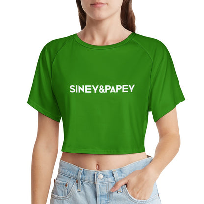 Camiseta de manga corta y ombligo al descubierto