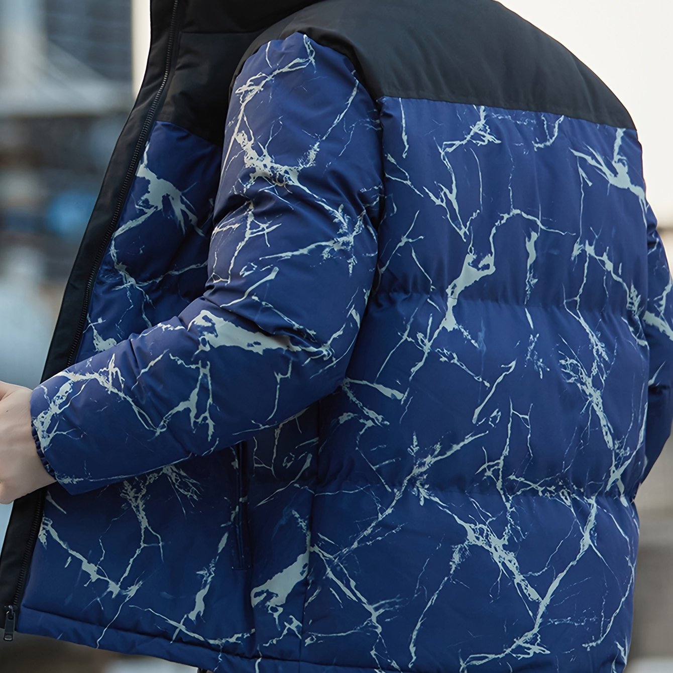 Chaqueta de Invierno para Hombre Resistente al Frío con Cremallera Completa, Cuello Alto y Patrón a Rayas - Abrigo Grueso y Cálido