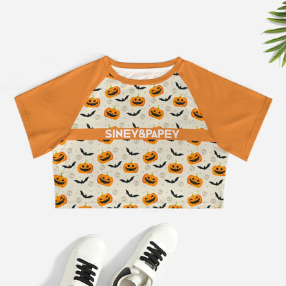 Camiseta de manga corta y ombligo al descubierto