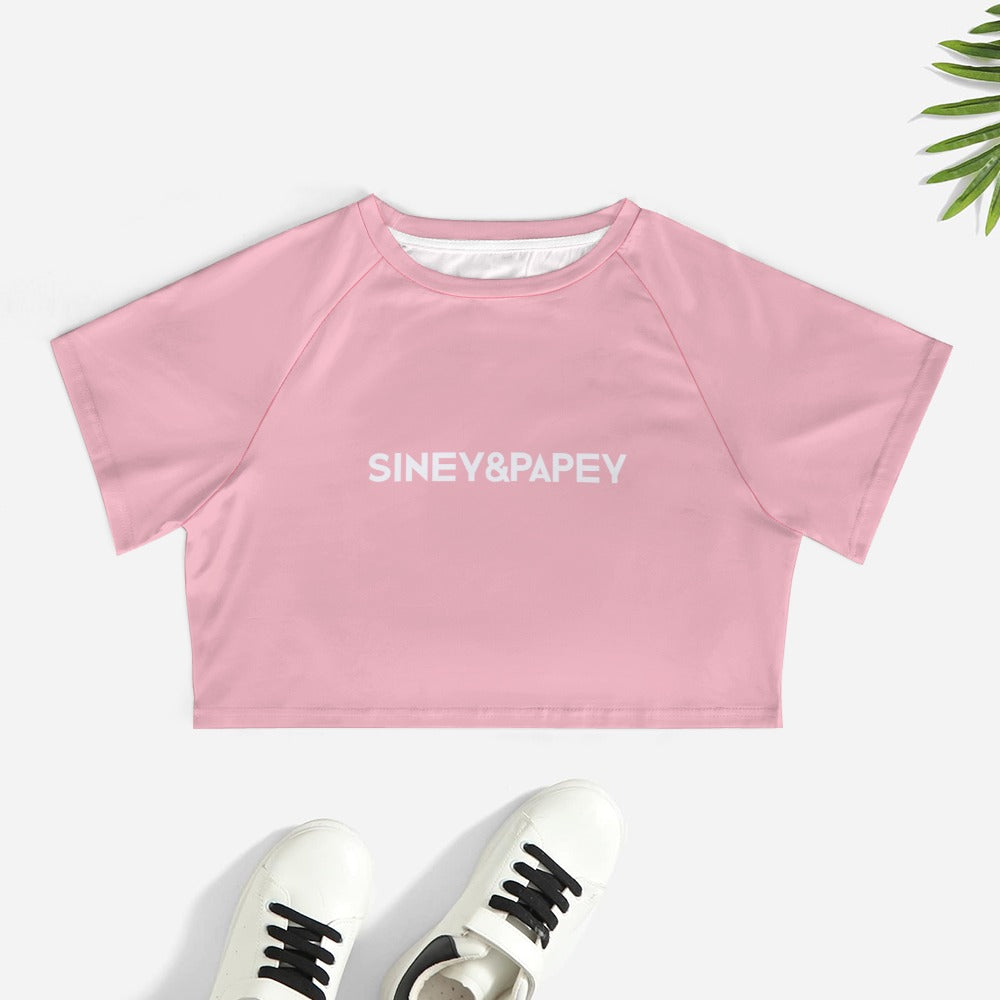 Camiseta de manga corta y ombligo al descubierto
