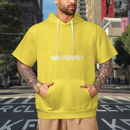 Sudadera con capucha y manga corta de tendencia