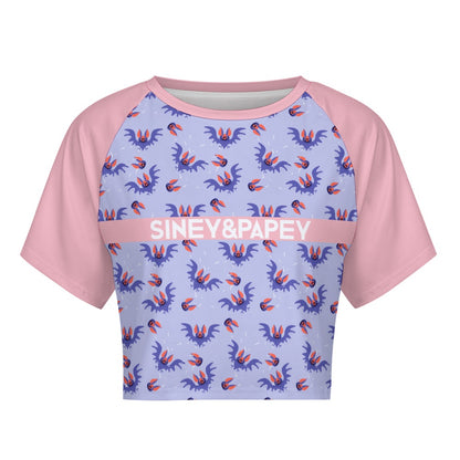 Camiseta de manga corta y ombligo al descubierto