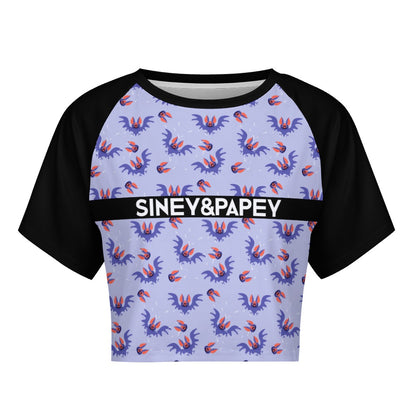 Camiseta de manga corta y ombligo al descubierto