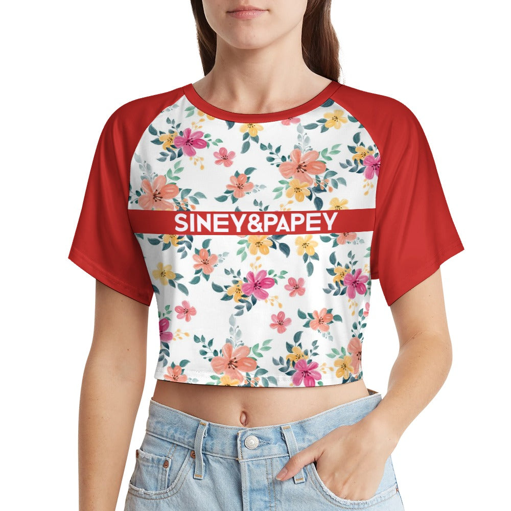 Camiseta de manga corta y ombligo al descubierto