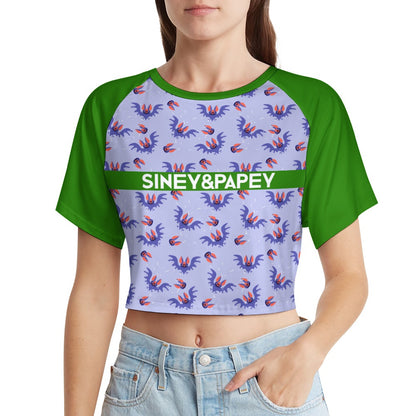 Camiseta de manga corta y ombligo al descubierto