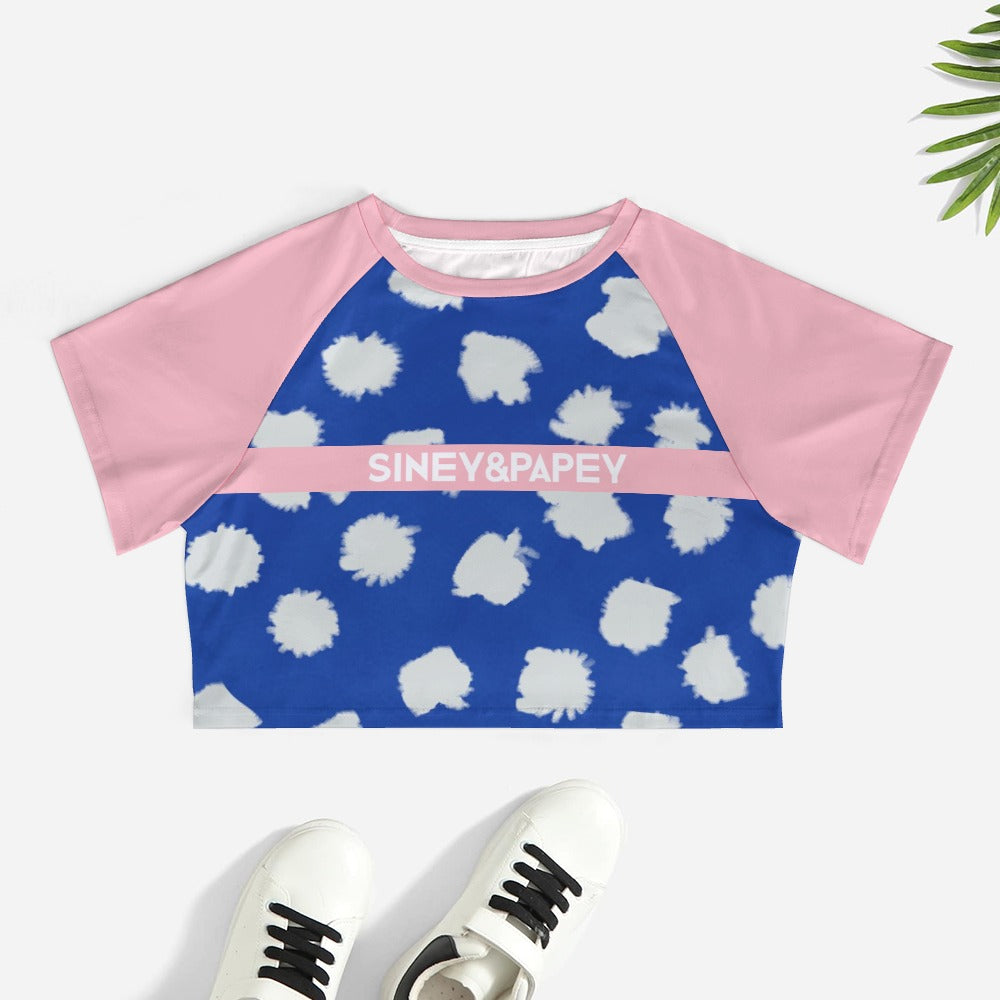 Camiseta de manga corta y ombligo al descubierto