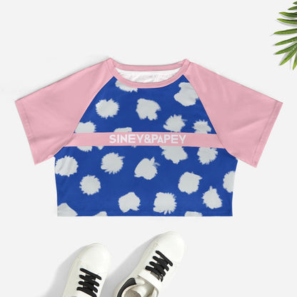Camiseta de manga corta y ombligo al descubierto