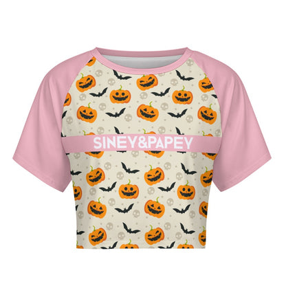 Camiseta de manga corta y ombligo al descubierto