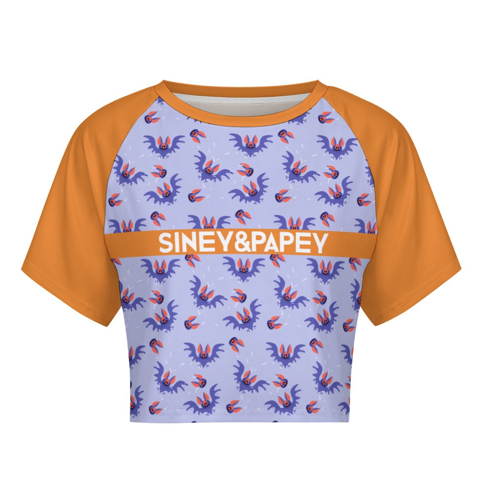Camiseta de manga corta y ombligo al descubierto