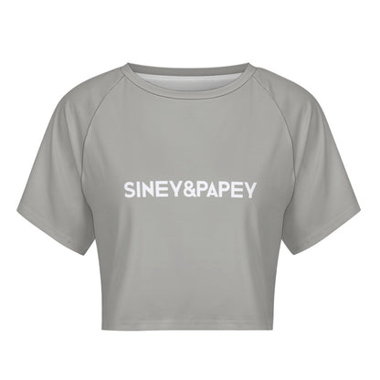 Camiseta de manga corta y ombligo al descubierto