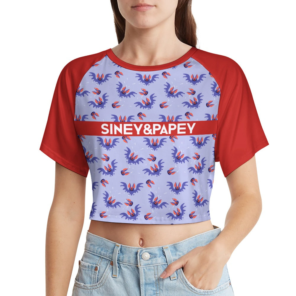 Camiseta de manga corta y ombligo al descubierto
