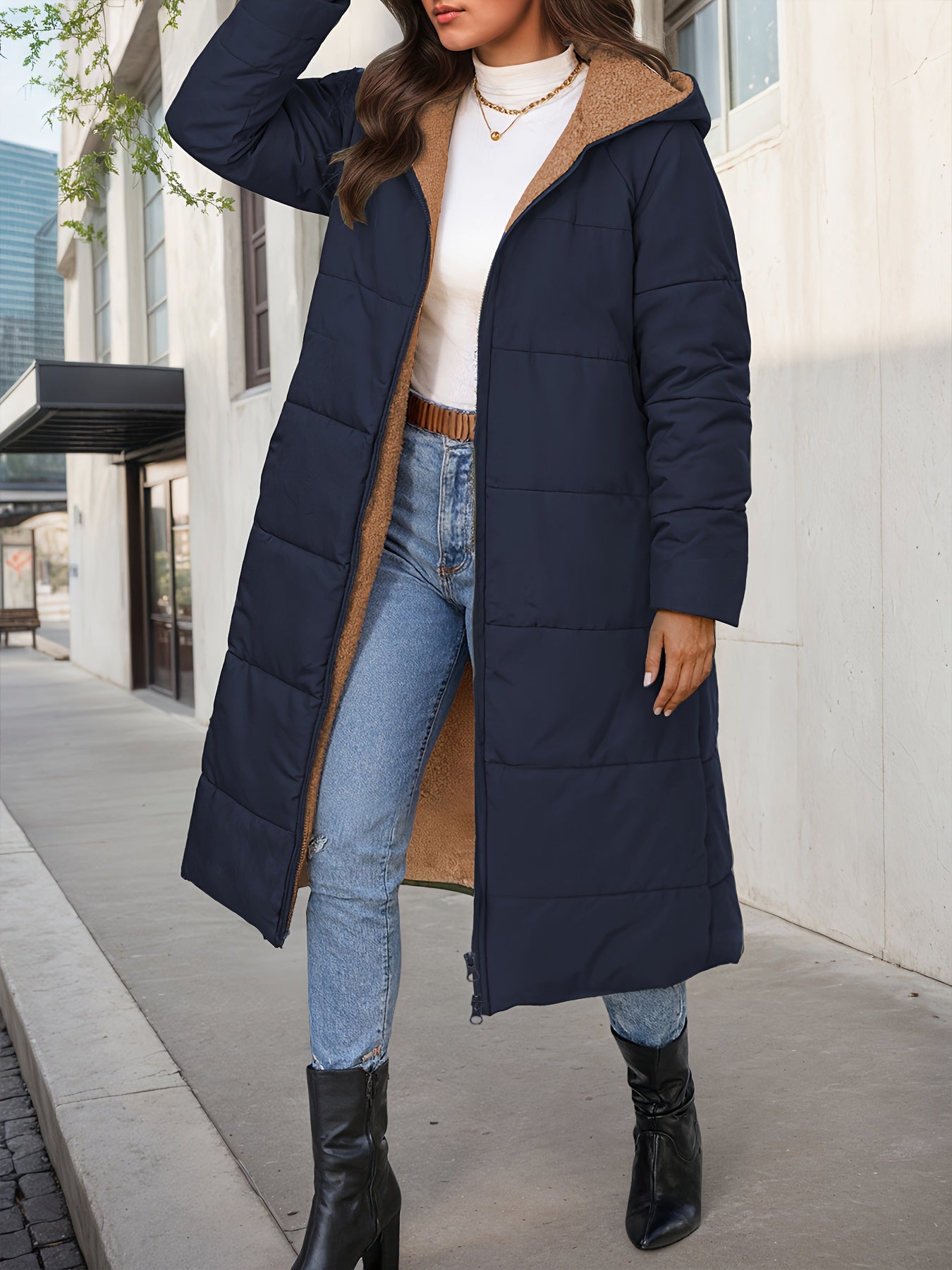 Abrigo Elegante para Mujer con Capucha Acolchada y Textura de Peluche