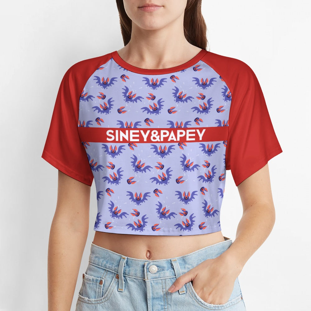 Camiseta de manga corta y ombligo al descubierto